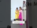 Kajol With Her Little Sister Tanisha At Manish Malhotra S Event