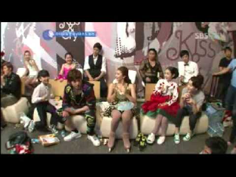110710 YUNHO CHEERS&CLAPS&HUGS IU!.wmv
