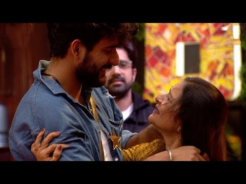 ABHISHEK MOM IN BIGG BOSS HOUSE | @FukraInsaan MOM @DimpleMalhanVlogs  IN BIGG BOSS