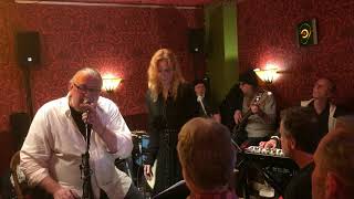 Bjurman&Varmare Än Körv med Jenny Silver Between Trains(Robbie Robertson)