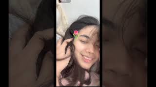 Download lagu Indonesian lesbian intimacy while live tiktok mp3