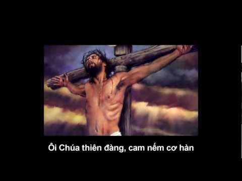 Thể hiện bởi Hồ Quỳnh Hương