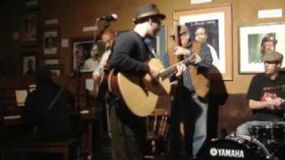 Steven Capozzola Ian Walters and Friends - You like to Drink I like to Party.mp4