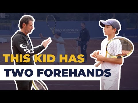 He never hits a backhand! | Teo Davidov