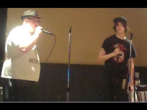 Robo Joe Live @ Seneca Bar and Grill (A Moment)