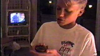 preview picture of video 'Tod's Cane Toad - Kauai, March 1989'