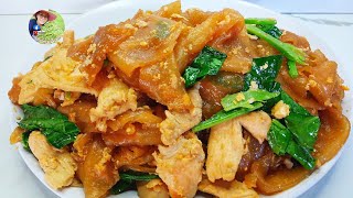 ผัดซีอิ๊วเส้นใหญ่อกไก่อร่อย30 เมษายน ค.ศ. 2025