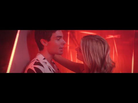 Alejandro Santamaría - Discoteca (Video Oficial)
