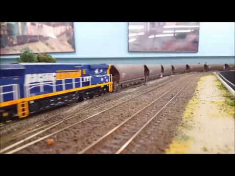 Pacific National Coal Train HO Scale