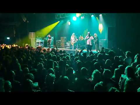 Reef Concert @O2 Academy Bristol on 22nd April. Below is a live performance of Best Of Me