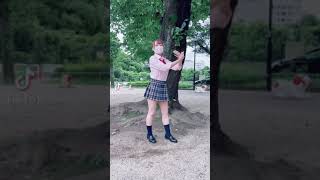 【TikTok】スカートからチラリ(音無し)