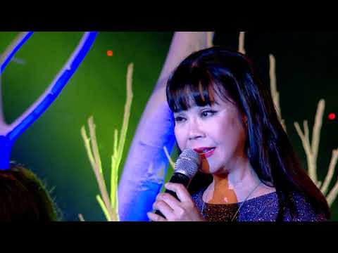 Thể hiện bởi Ánh Tuyết