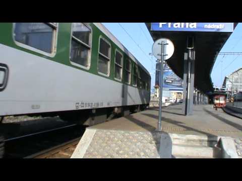 Lokomotiva 749 260-6 s R 1248 v Praze 20.11.2009