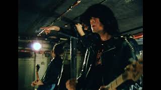 Download lagu Ramones - She's The One [HD] mp3