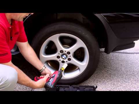 Using the Wagan 12-volt Mighty Impact Wrench