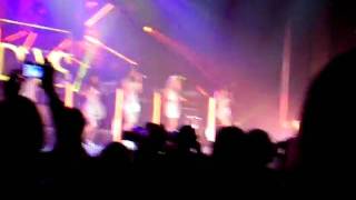 Set Me Off - The Saturdays (Live)