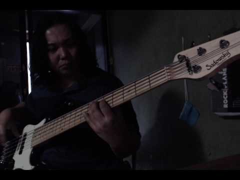 Keng-Bassist Play on Sadowsky with Records Thai AMP