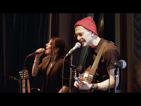 "Nas więcej łączy" - koncert celebrujący W O L N O Ś Ć  ze specjalnym gościem NaviBand