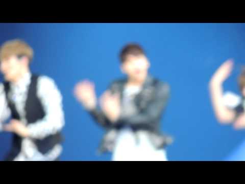 [HD] SHINee in LA 120521 - LUCIFER [CLIP]