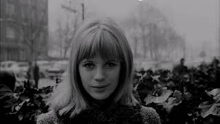 Summer Nights  MARIANNE FAITHFULL (with lyrics|)