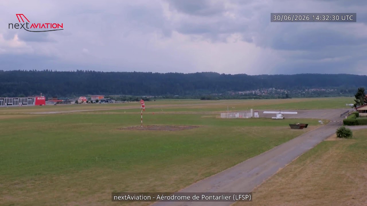 Live webcam view of Pontarlier Aerodrome Airfield Cam