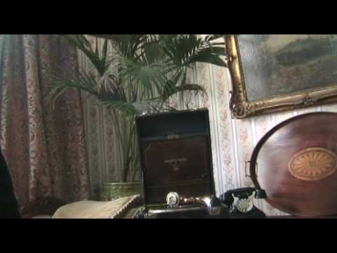 I raised my hat - Leslie Holmes (and his smiling voice)