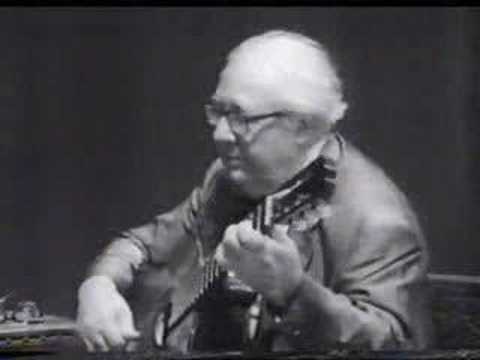 Segovia masterclass  Chaconne J.S.Bach 1/4