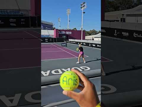 Smile Storm Hunter warm up! Nos regaló una sonrisa! GDL OPEN 2023 #wta #tennis #shorts #women