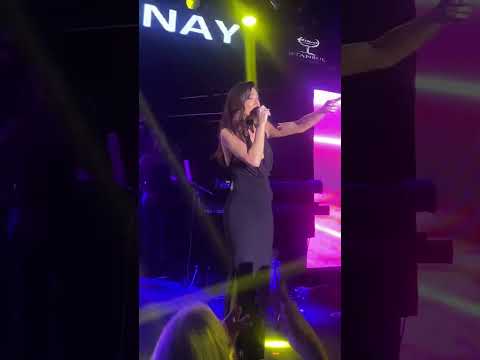 Ivi Adamou-Na Ti Xerese live performance at Günay Restaurant
