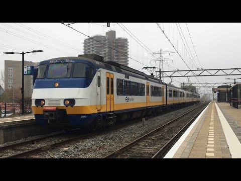 Dubbele NSR SGMm vertrekt uit Den Haag Mariahoeve!