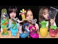 Suara Minum ASMR Minuman Segar Dengan Botol Lucu Dan Terdapat Anggur Air Didalamnya