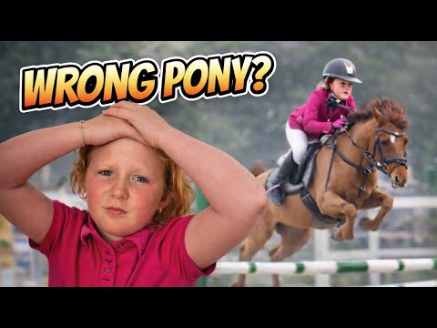 WRONG Pony at the Show 😳🐴