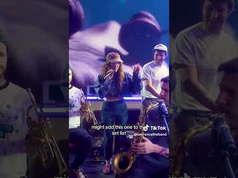 Sy Snootles In Real Life! Star Wars Cantina Band