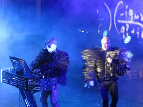 Pet  Shop Boys - Opportunities (Let's Make Lots of Money) LIVE IN ITALY 2015