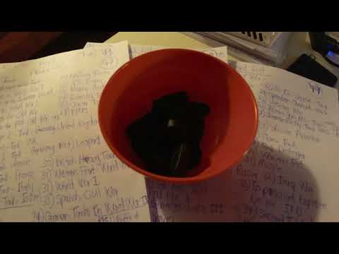 MongoTV_10747 - SPISER SKÅL SLIK MED SIDSTE SORT ENGELSK VINGUMMI TORSDAG AFTEN