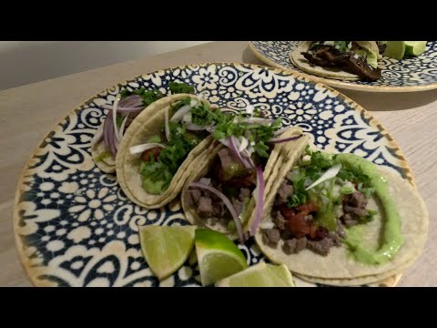 Mexican Tacos de Bistec Recipe! How to cook street tacos