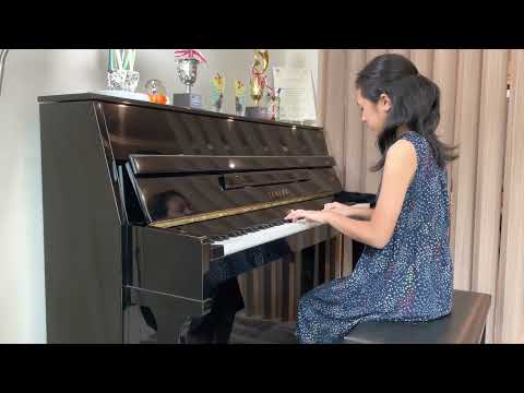 Etude Exam 1 - Nov 2022 - Giselle Emmanuella Suwanto - Grade 1 - J .S.  Bach - Minuet in G