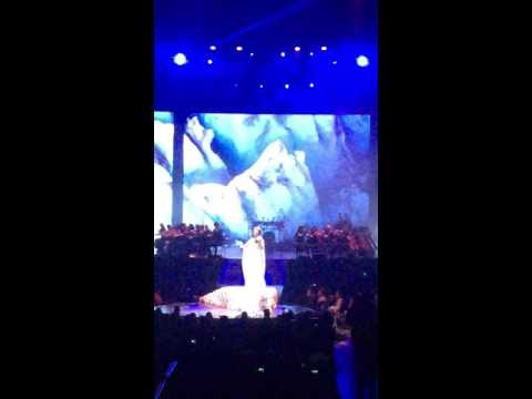 Rachelle Ann Go performs at Hillsong Conference 2016!