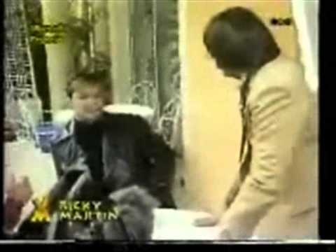 RICKY MARTIN ARGENTINA con figuretti.wmv