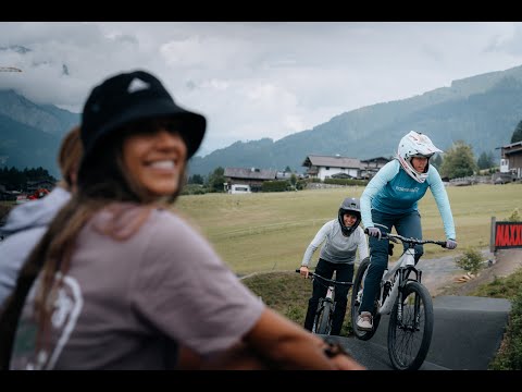 Hot Shots Fired - Girls Shred Epic Bikepark Leogang