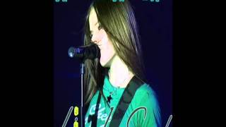 Avril Lavigne - Headset