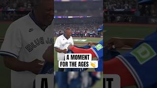 An unforgettable Toronto Blue Jays moment ???? #MLB #Toronto #BlueJays #JoeCarter