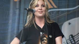Sunny Sweeney, East Texas Pines, Heartbreakers Hall of Fame