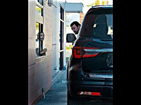 أراد إيقاع الزبائن بالفخ لكن .. | I Think You Should Leave