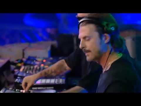 Swedish House Mafia played Moth to a flame at Tomorrowland 2024???????? W1  #swedishhousemafia #theweeknd