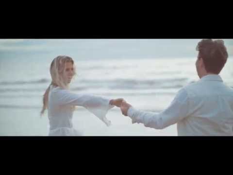 Danny Froger - Helemaal (Officiële Videoclip)