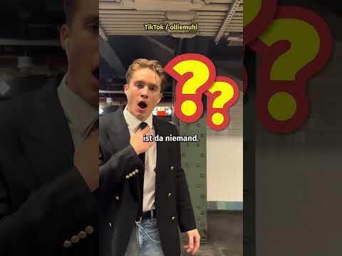 iPhone an UBahn geklebt?! 📱🚃