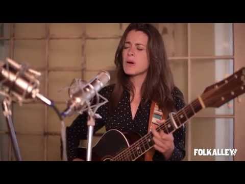 Folk Alley Sessions: Caitlin Canty - "I Never"