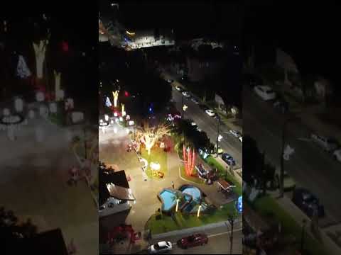 Decoração de Natal da inicia as festas de Natal da cidade de São João do Oeste .