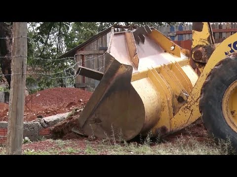 Prefeitura faz reintegração de posse em área verde no Recanto Paraíso
